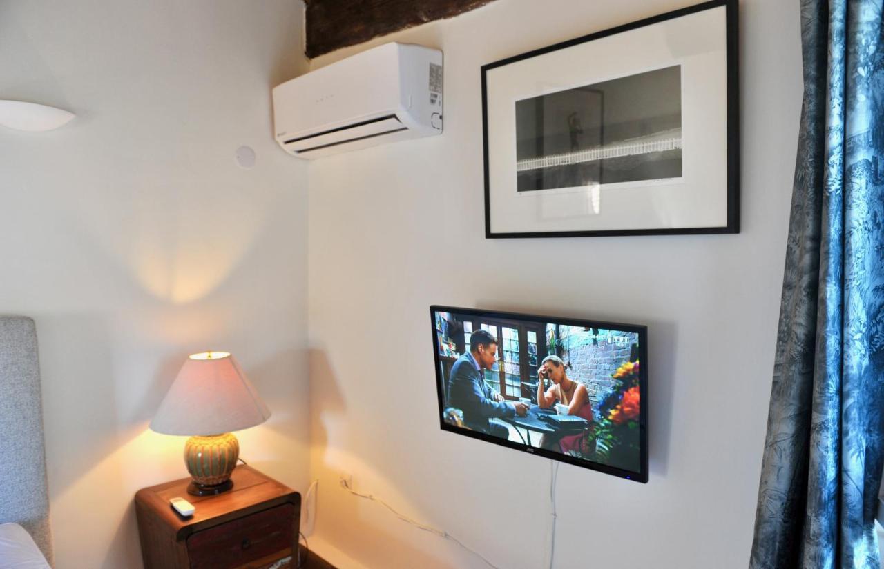 Loft Apartment , La Terrasse Centre Ville D'Arles, المظهر الخارجي الصورة